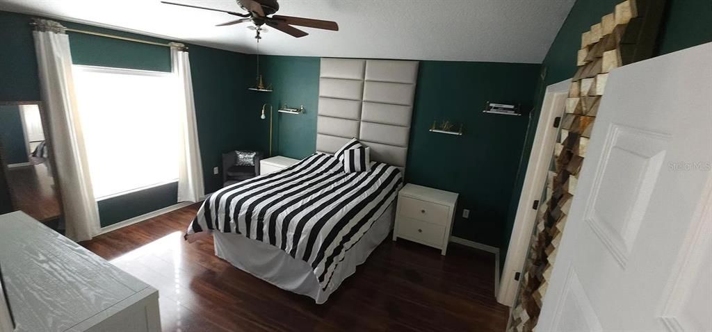 For Rent: $2,400 (3 beds, 2 baths, 1528 Square Feet)