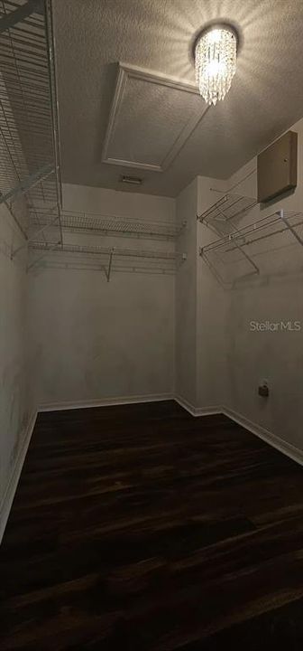 For Rent: $2,400 (3 beds, 2 baths, 1528 Square Feet)