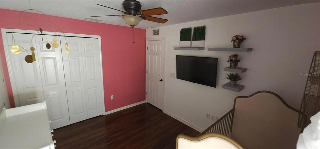 For Rent: $2,400 (3 beds, 2 baths, 1528 Square Feet)