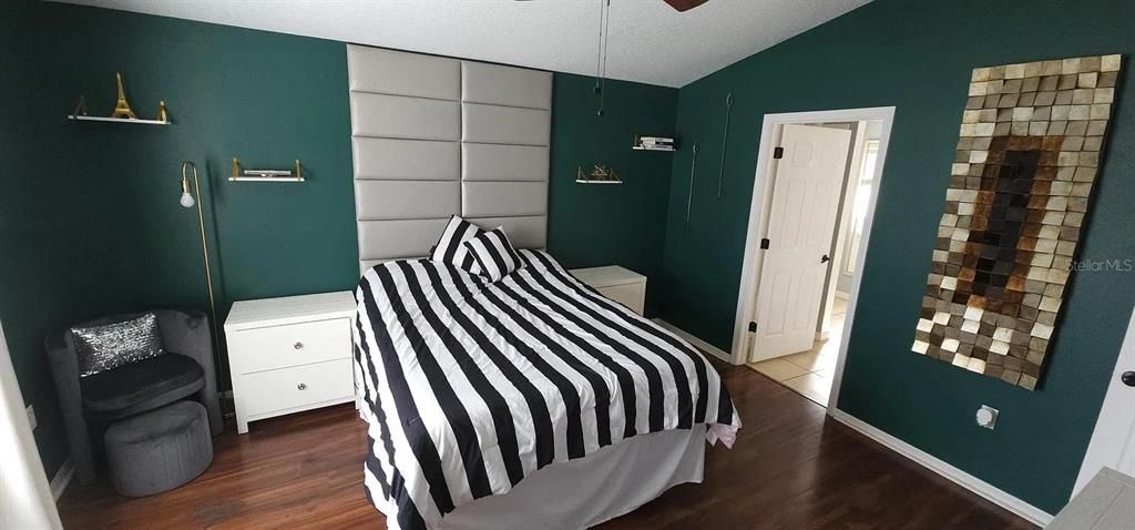 For Rent: $2,400 (3 beds, 2 baths, 1528 Square Feet)