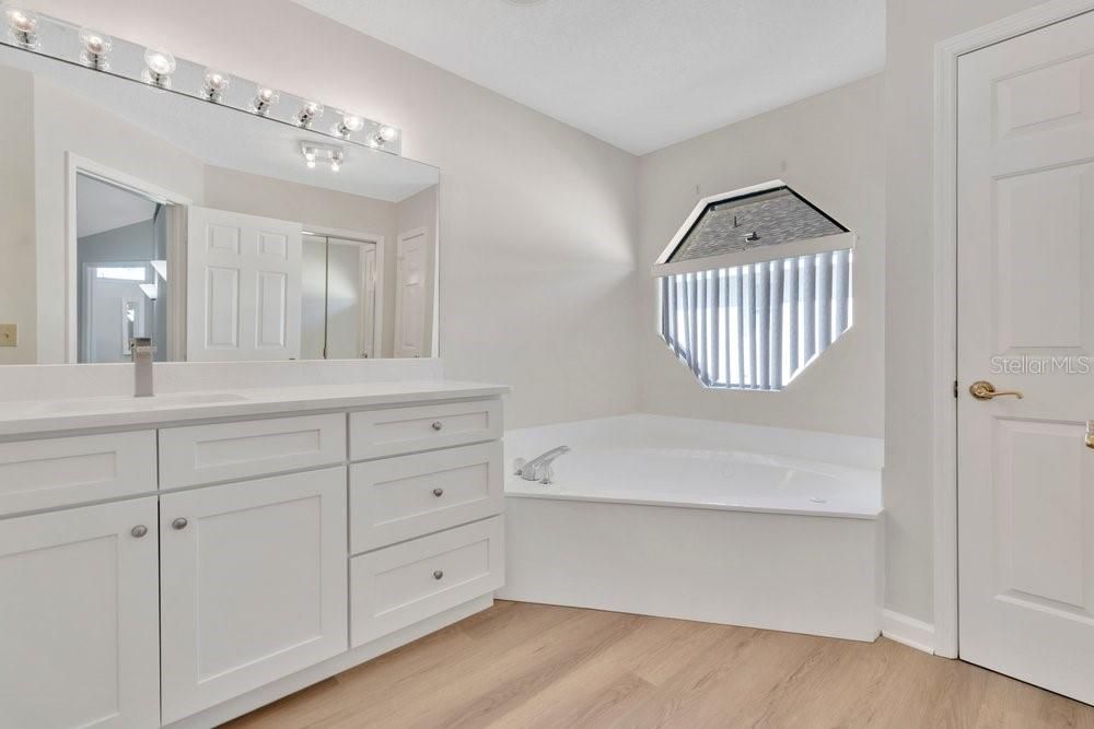 For Sale: $794,500 (4 beds, 4 baths, 2797 Square Feet)