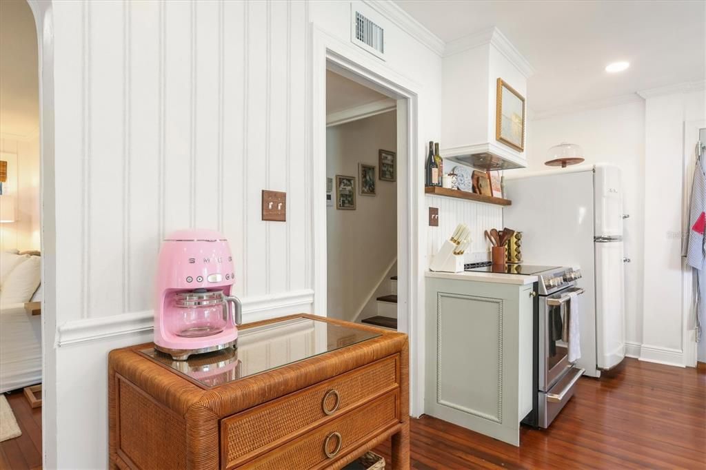 En Venta: $620,000 (4 camas, 2 baños, 1964 Pies cuadrados)