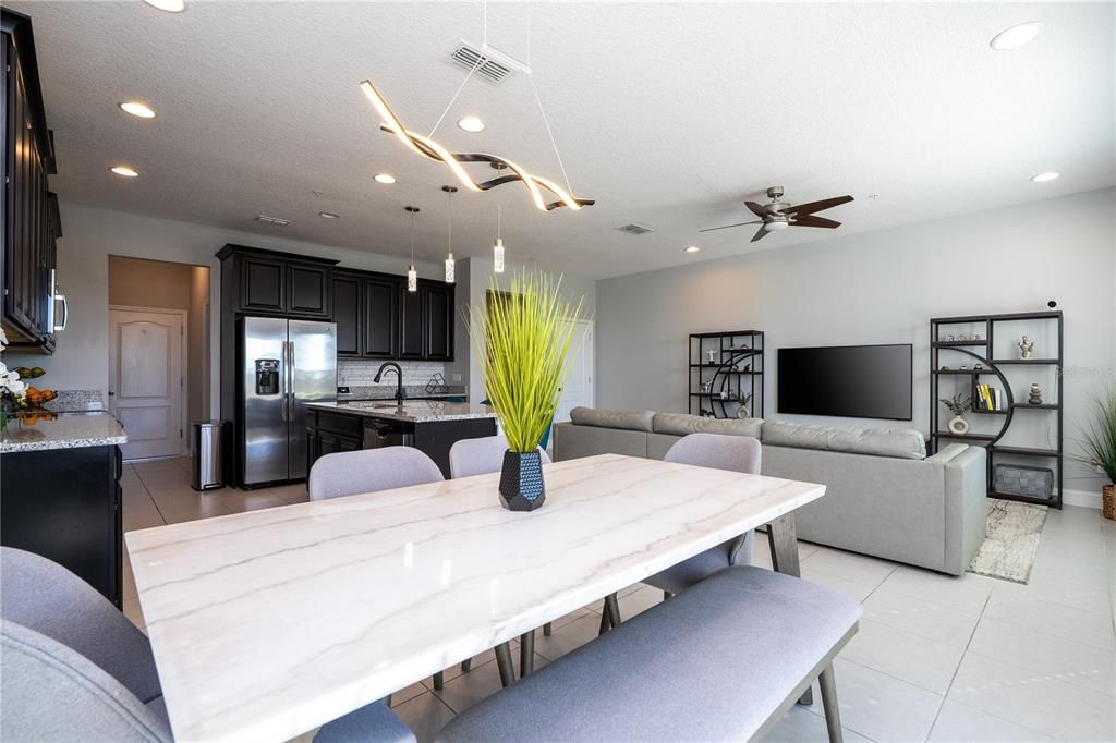 En Venta: $473,000 (3 camas, 2 baños, 2012 Pies cuadrados)