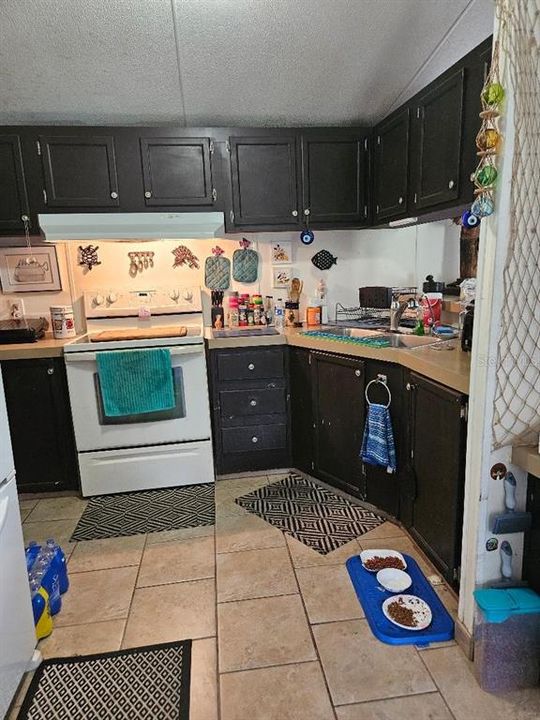 En Venta: $297,000 (4 camas, 2 baños, 1440 Pies cuadrados)