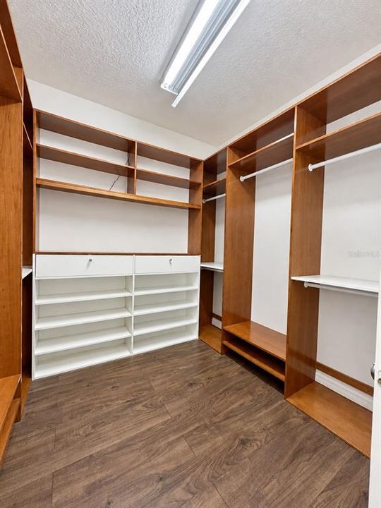 В аренду: $3,000 (4 спален, 3 ванн, 2423 Квадратных фут)