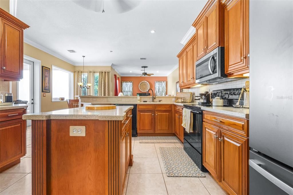 На продажу: $475,000 (4 спален, 2 ванн, 2629 Квадратных фут)