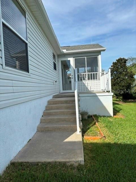 For Sale: $335,000 (3 beds, 2 baths, 1392 Square Feet)