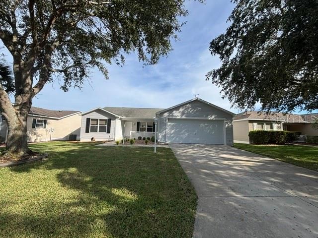 For Sale: $335,000 (3 beds, 2 baths, 1392 Square Feet)