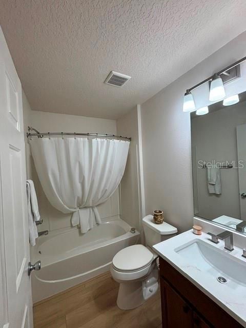 For Sale: $335,000 (3 beds, 2 baths, 1392 Square Feet)