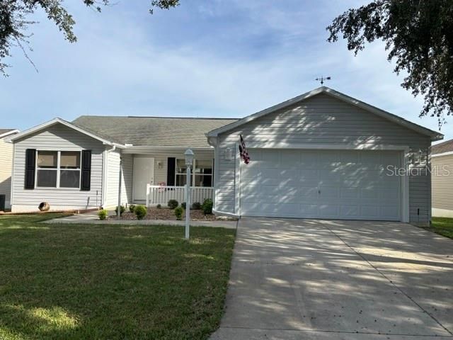 For Sale: $335,000 (3 beds, 2 baths, 1392 Square Feet)