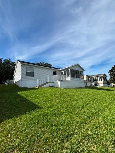 For Sale: $335,000 (3 beds, 2 baths, 1392 Square Feet)
