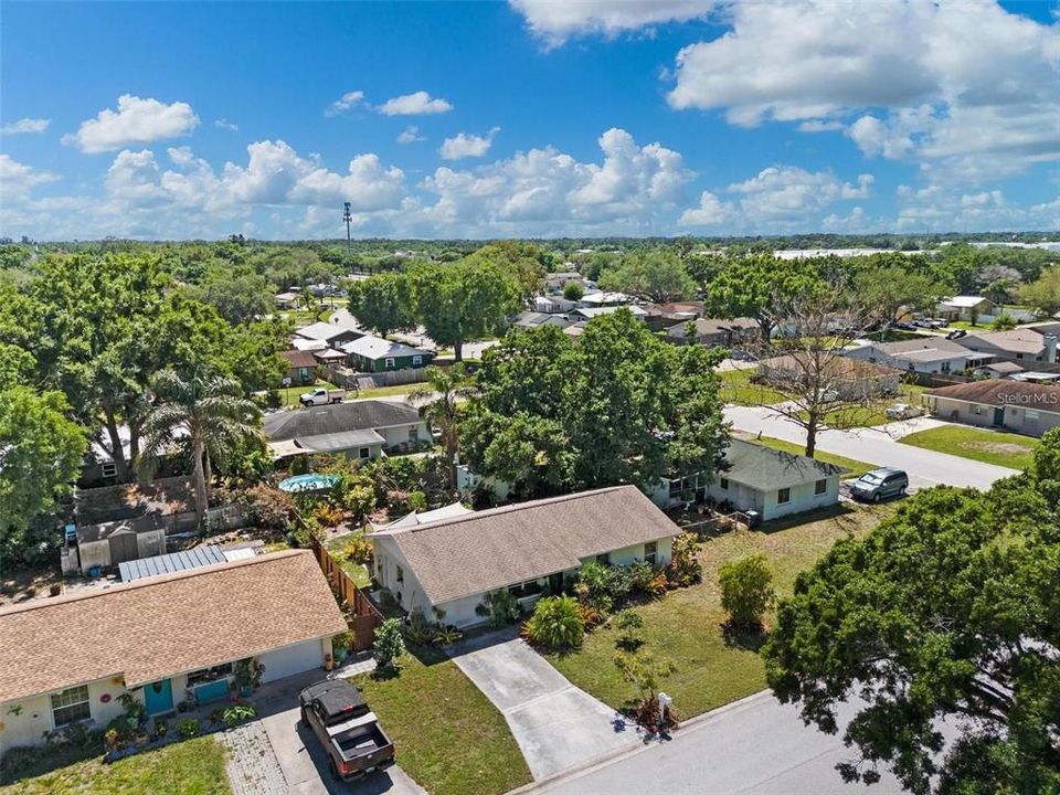 For Sale: $280,000 (3 beds, 1 baths, 999 Square Feet)