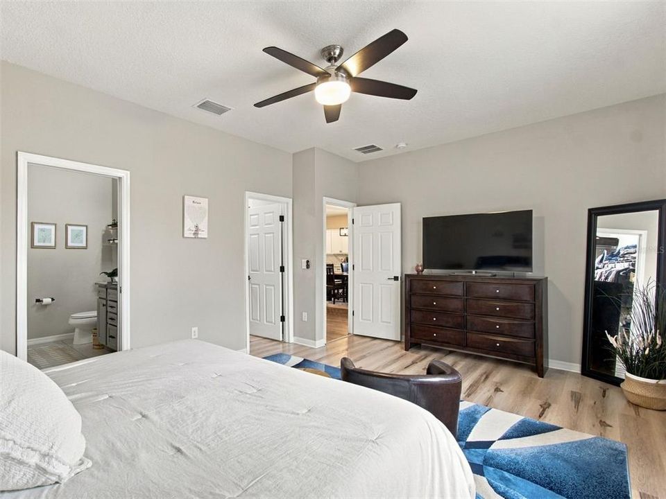 For Sale: $420,000 (4 beds, 2 baths, 2144 Square Feet)
