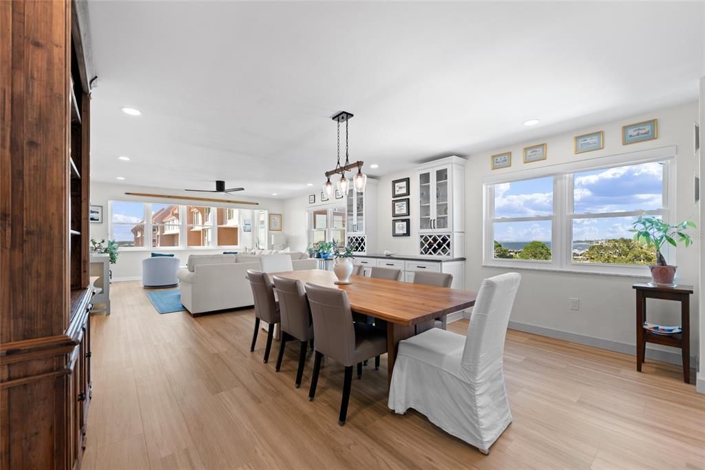 For Sale: $899,000 (3 beds, 2 baths, 2060 Square Feet)