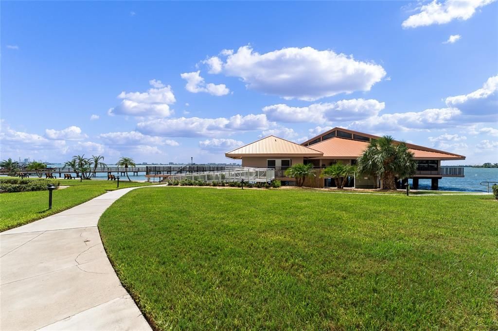 For Sale: $899,000 (3 beds, 2 baths, 2060 Square Feet)