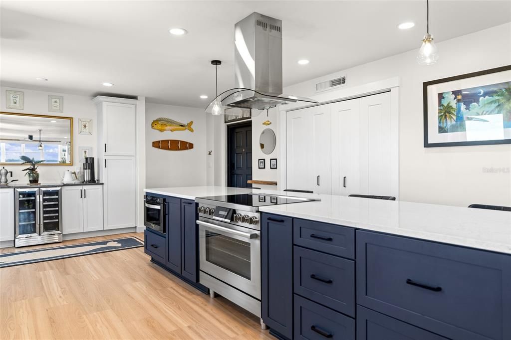 For Sale: $899,000 (3 beds, 2 baths, 2060 Square Feet)