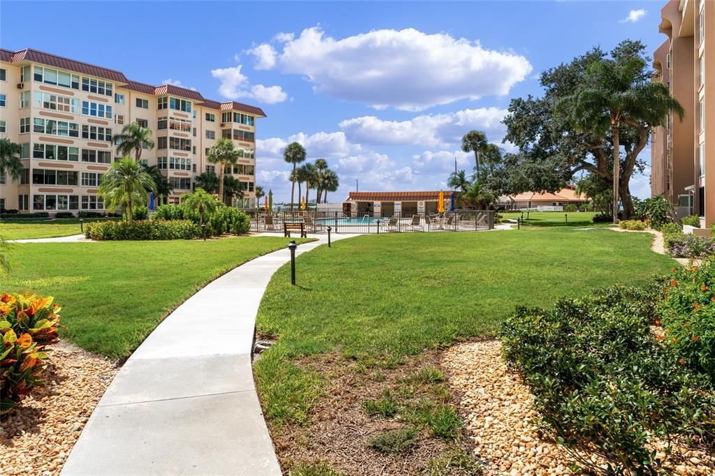 For Sale: $899,000 (3 beds, 2 baths, 2060 Square Feet)