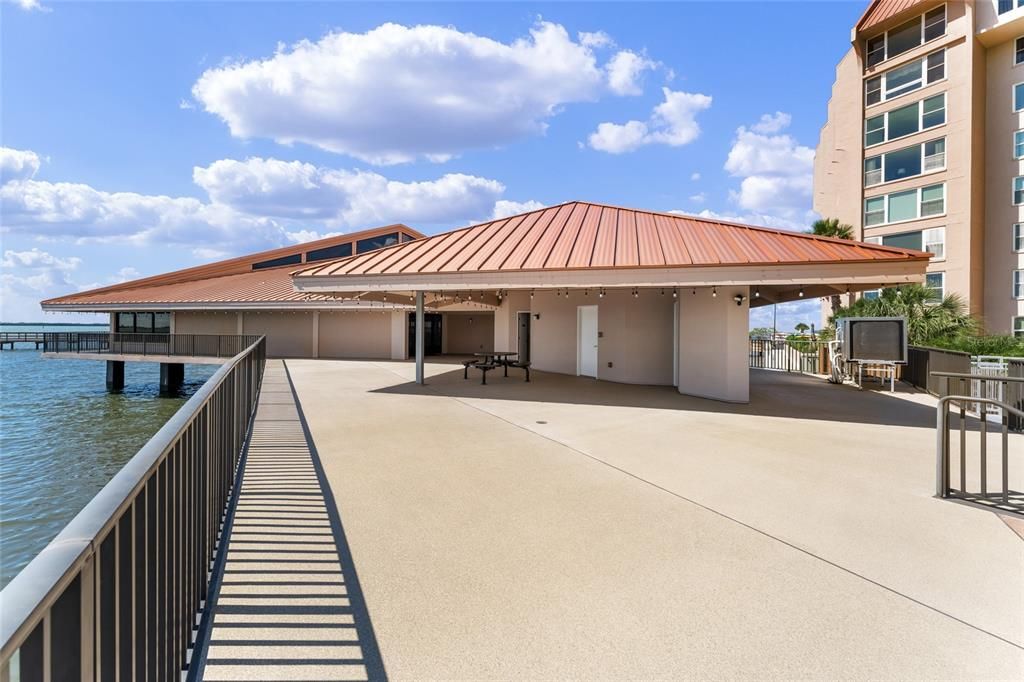 For Sale: $899,000 (3 beds, 2 baths, 2060 Square Feet)