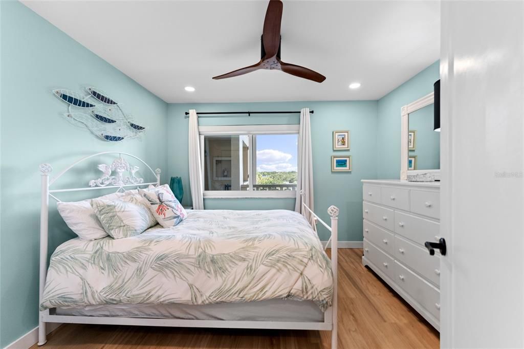 For Sale: $899,000 (3 beds, 2 baths, 2060 Square Feet)