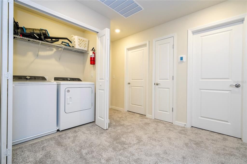 For Sale: $649,000 (5 beds, 4 baths, 2281 Square Feet)