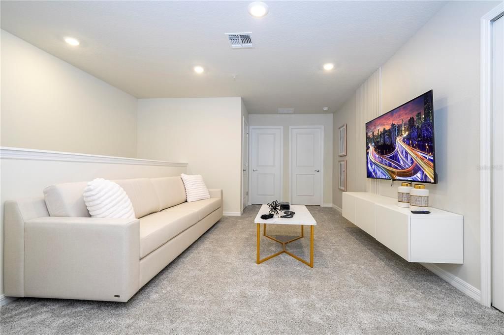 For Sale: $649,000 (5 beds, 4 baths, 2281 Square Feet)