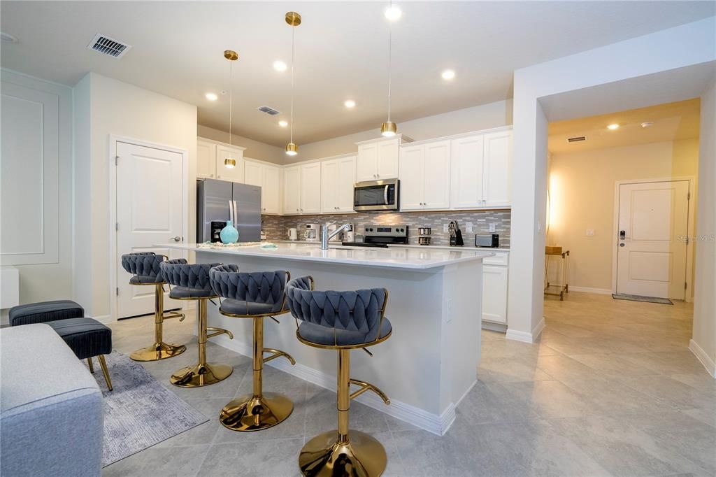 For Sale: $649,000 (5 beds, 4 baths, 2281 Square Feet)