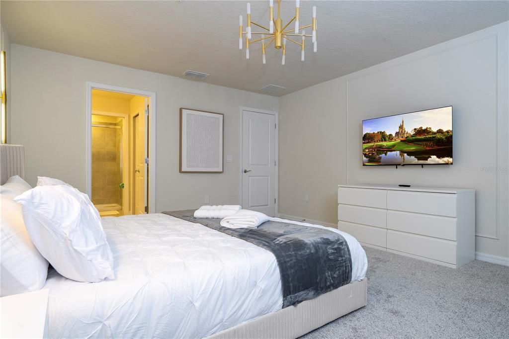 For Sale: $649,000 (5 beds, 4 baths, 2281 Square Feet)