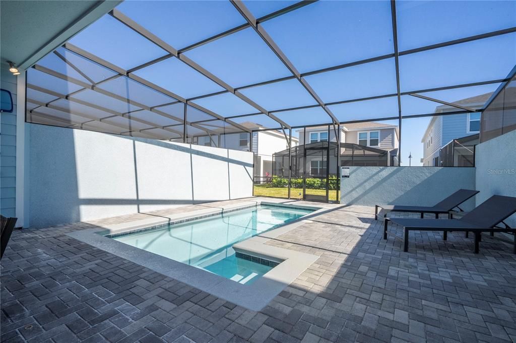 For Sale: $649,000 (5 beds, 4 baths, 2281 Square Feet)