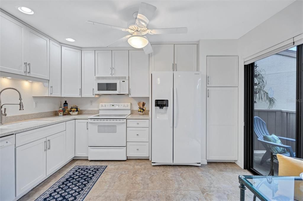 For Sale: $396,500 (3 beds, 2 baths, 1283 Square Feet)