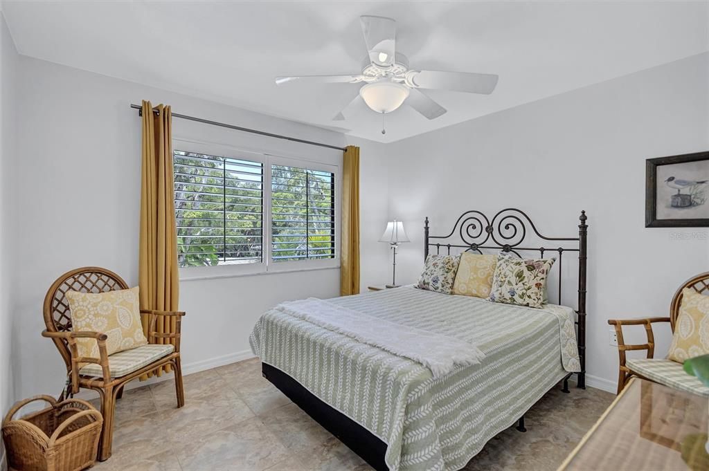 For Sale: $396,500 (3 beds, 2 baths, 1283 Square Feet)