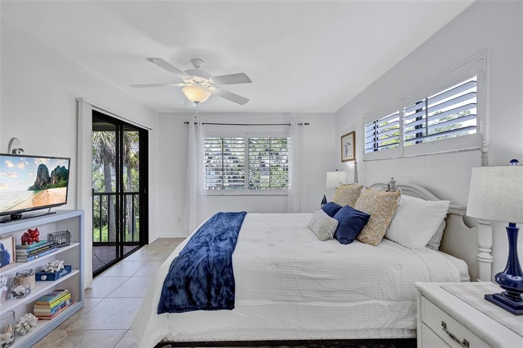 For Sale: $396,500 (3 beds, 2 baths, 1283 Square Feet)