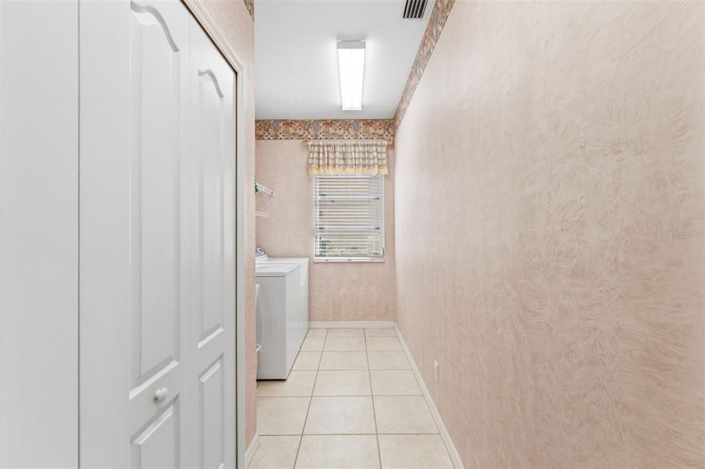 For Sale: $524,900 (3 beds, 2 baths, 2247 Square Feet)