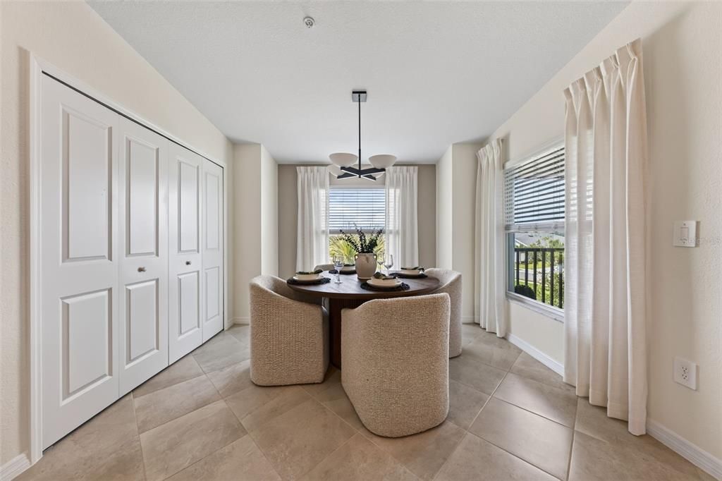 For Sale: $386,498 (2 beds, 2 baths, 1366 Square Feet)