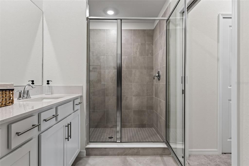 For Sale: $386,498 (2 beds, 2 baths, 1366 Square Feet)