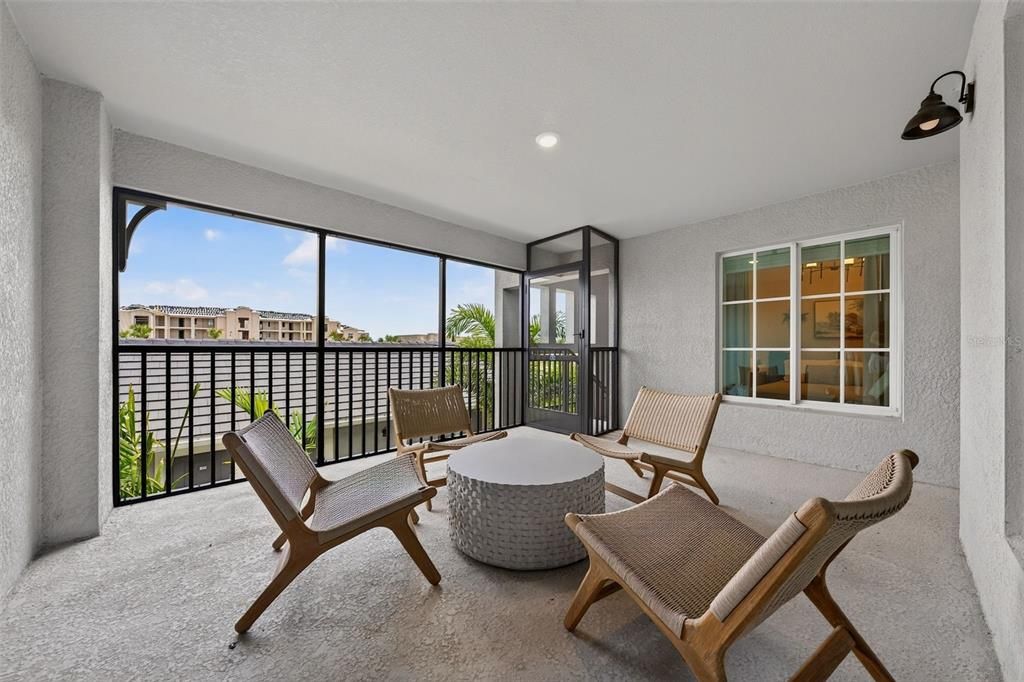 For Sale: $386,498 (2 beds, 2 baths, 1366 Square Feet)