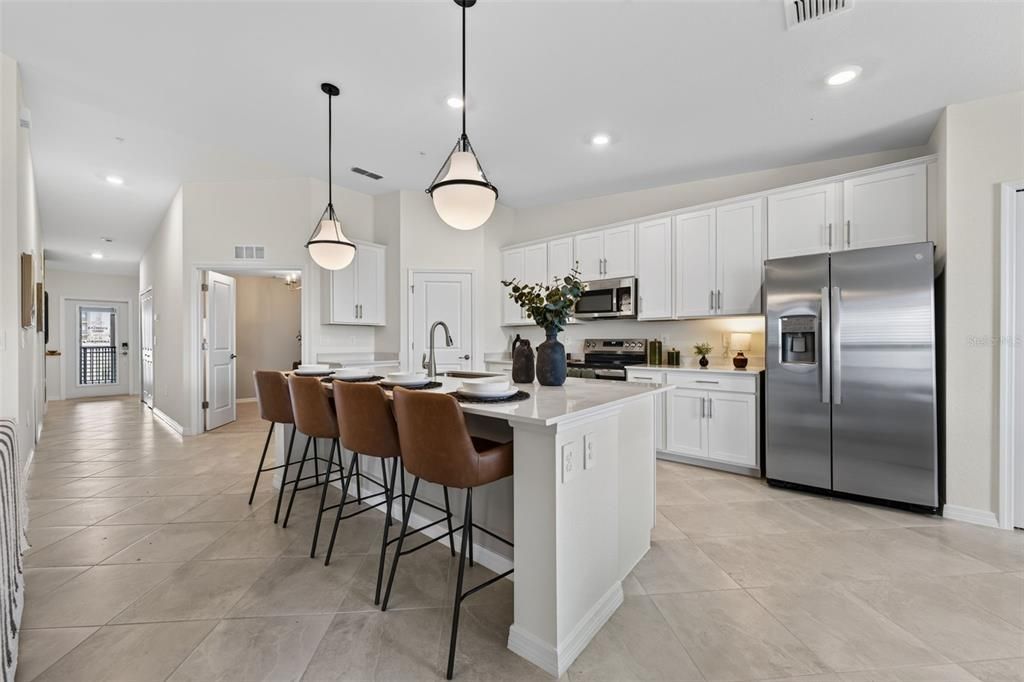 For Sale: $386,498 (2 beds, 2 baths, 1366 Square Feet)