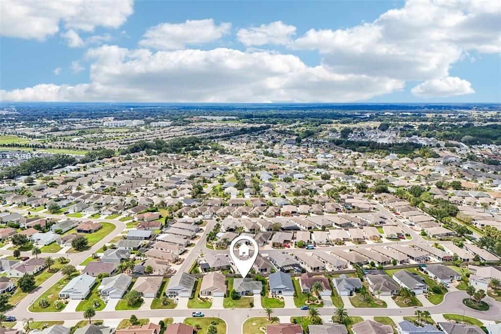 For Sale: $325,000 (2 beds, 2 baths, 1231 Square Feet)