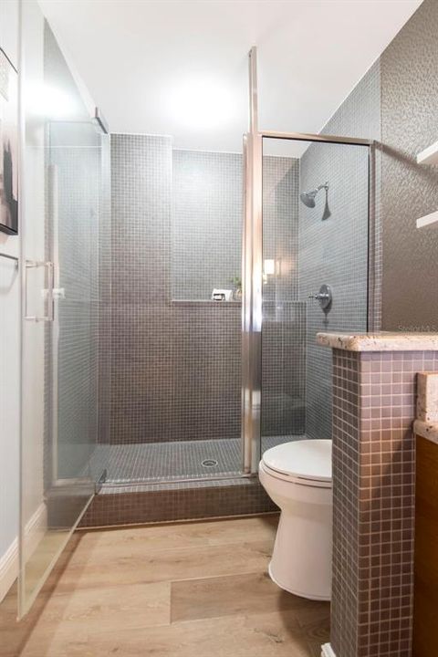 For Sale: $679,000 (1 beds, 1 baths, 1074 Square Feet)