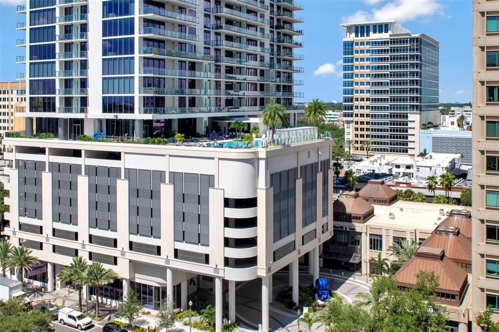 For Sale: $679,000 (1 beds, 1 baths, 1074 Square Feet)