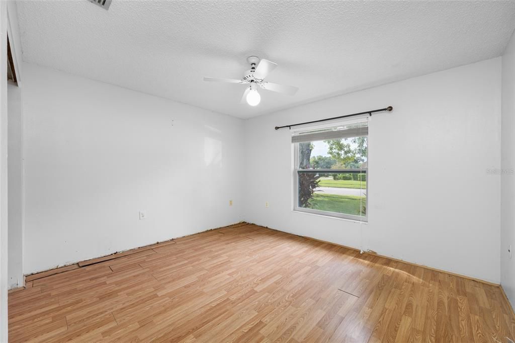 En Venta: $499,000 (3 camas, 3 baños, 1694 Pies cuadrados)