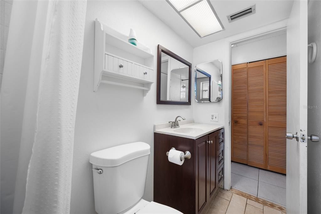 En Venta: $499,000 (3 camas, 3 baños, 1694 Pies cuadrados)