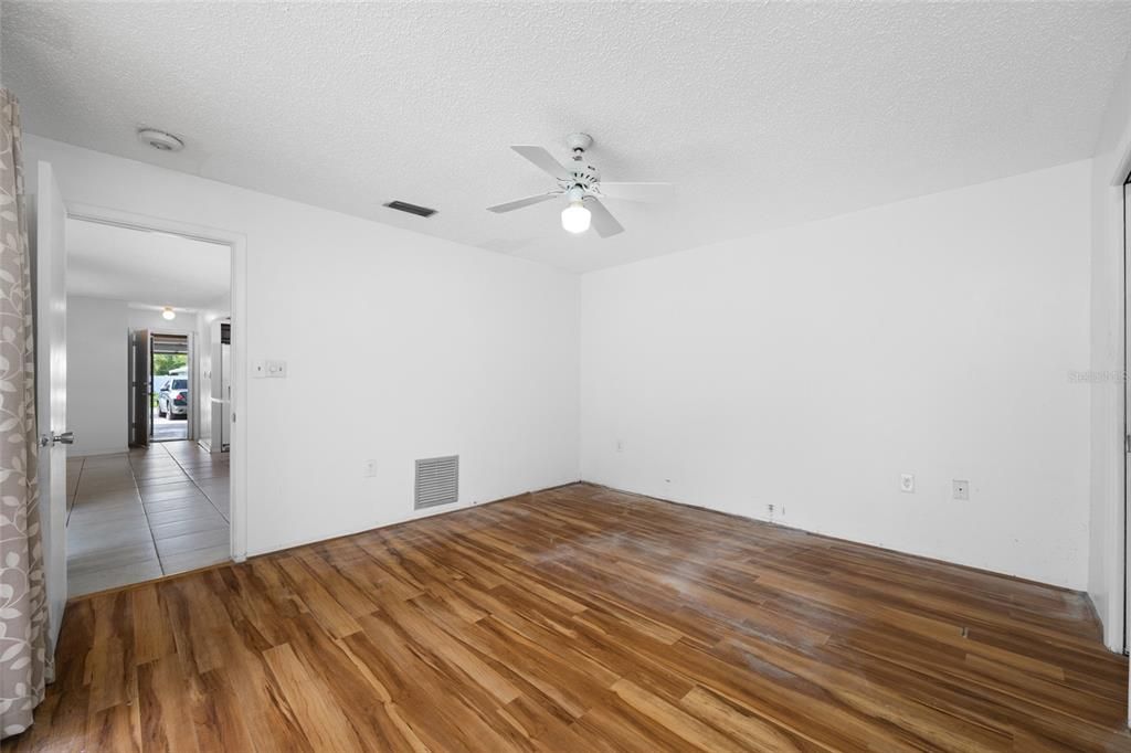 En Venta: $499,000 (3 camas, 3 baños, 1694 Pies cuadrados)