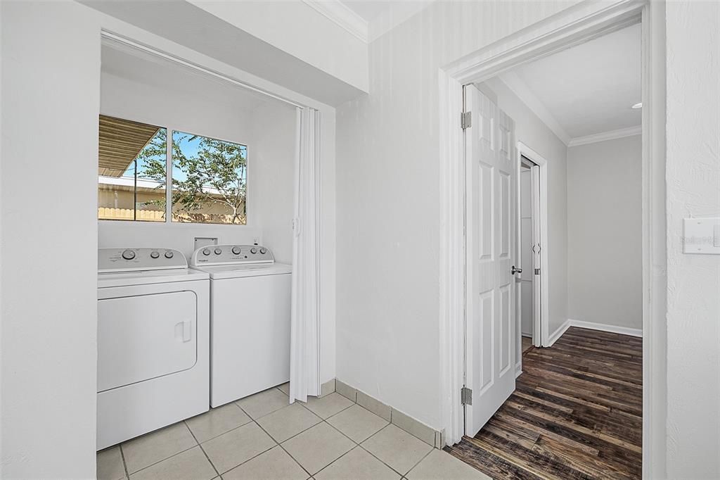 En Venta: $315,000 (3 camas, 2 baños, 1337 Pies cuadrados)
