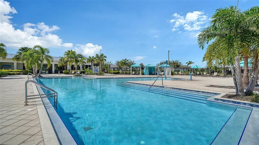 For Sale: $499,000 (4 beds, 3 baths, 2549 Square Feet)