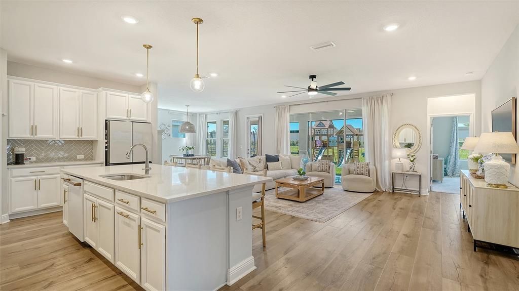 For Sale: $499,000 (4 beds, 3 baths, 2549 Square Feet)
