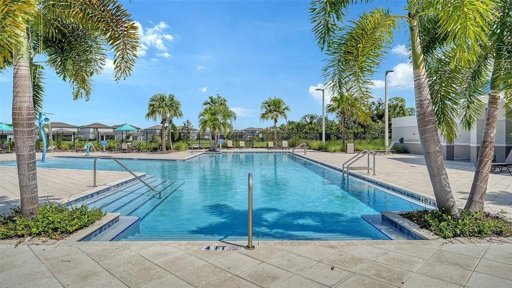 For Sale: $499,000 (4 beds, 3 baths, 2549 Square Feet)