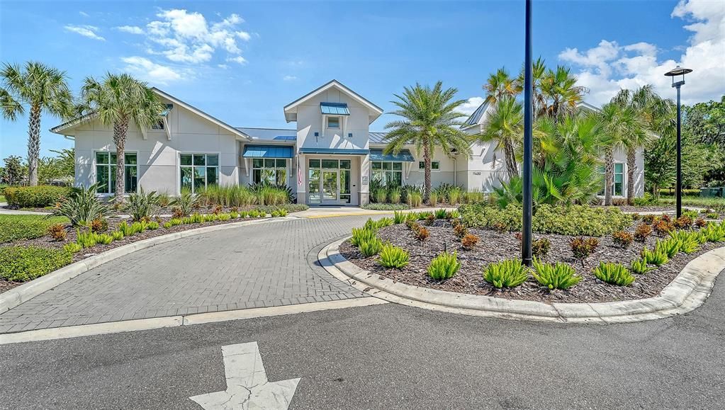 For Sale: $499,000 (4 beds, 3 baths, 2549 Square Feet)