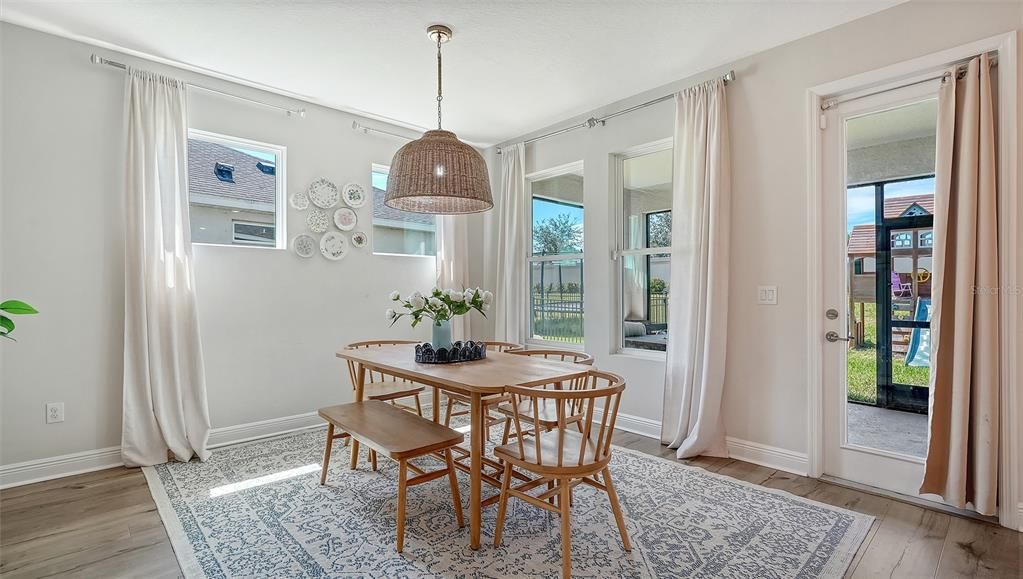 For Sale: $499,000 (4 beds, 3 baths, 2549 Square Feet)