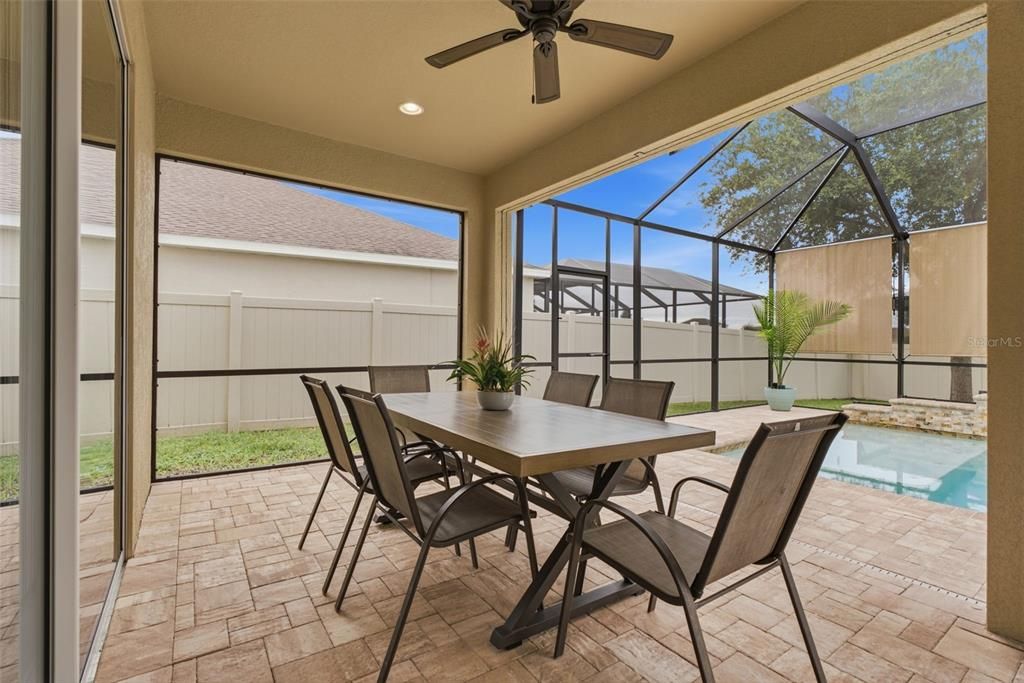 For Sale: $672,000 (5 beds, 4 baths, 3500 Square Feet)