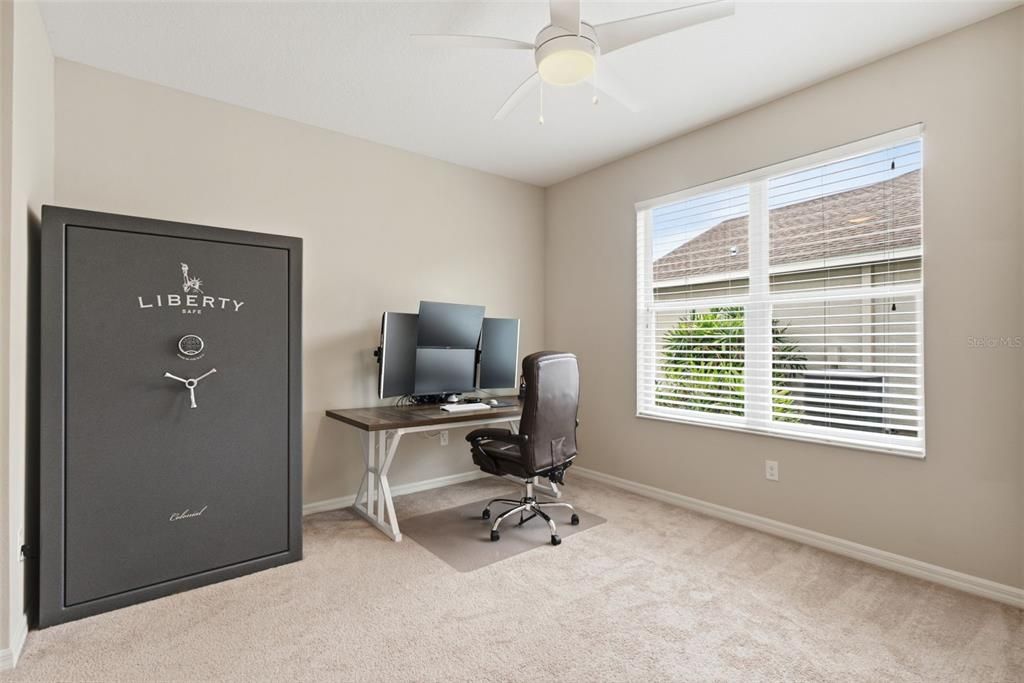For Sale: $672,000 (5 beds, 4 baths, 3500 Square Feet)